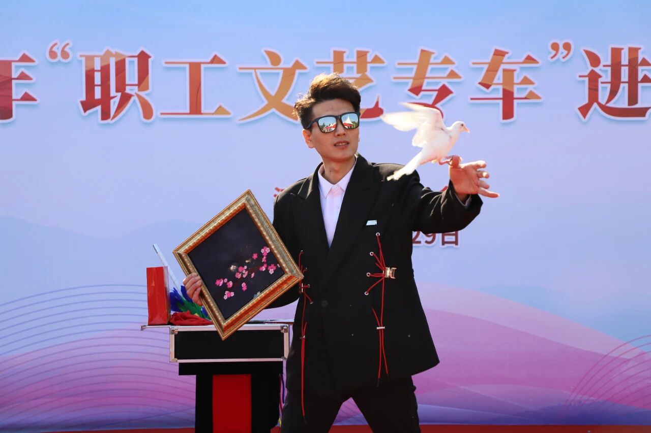 1761724302563365.jpg 4.jpg