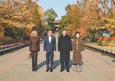 1764979063888993.jpg 1764979063888993.jpg