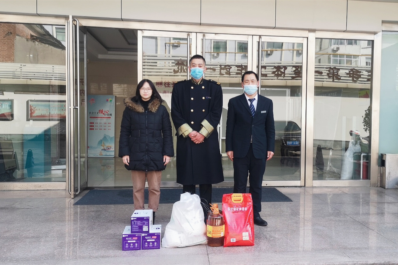图片一.jpg 图片一.jpg