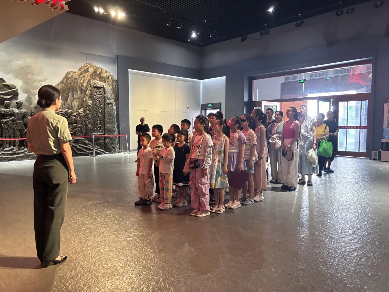 踏寻英雄足迹2.jpg