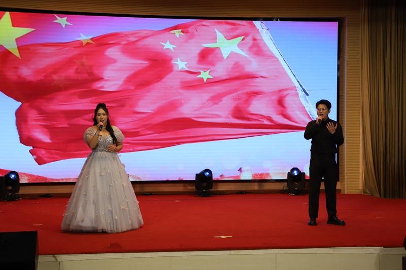 歌曲《追寻》3.JPG