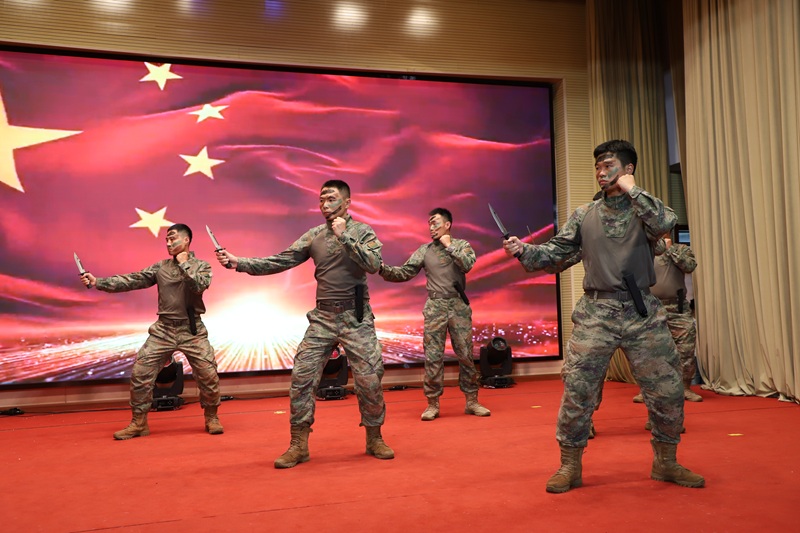刺刀术表演1.JPG