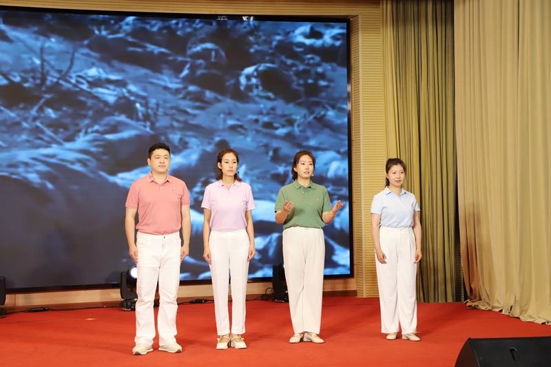 《向着伟大梦想》3.JPG
