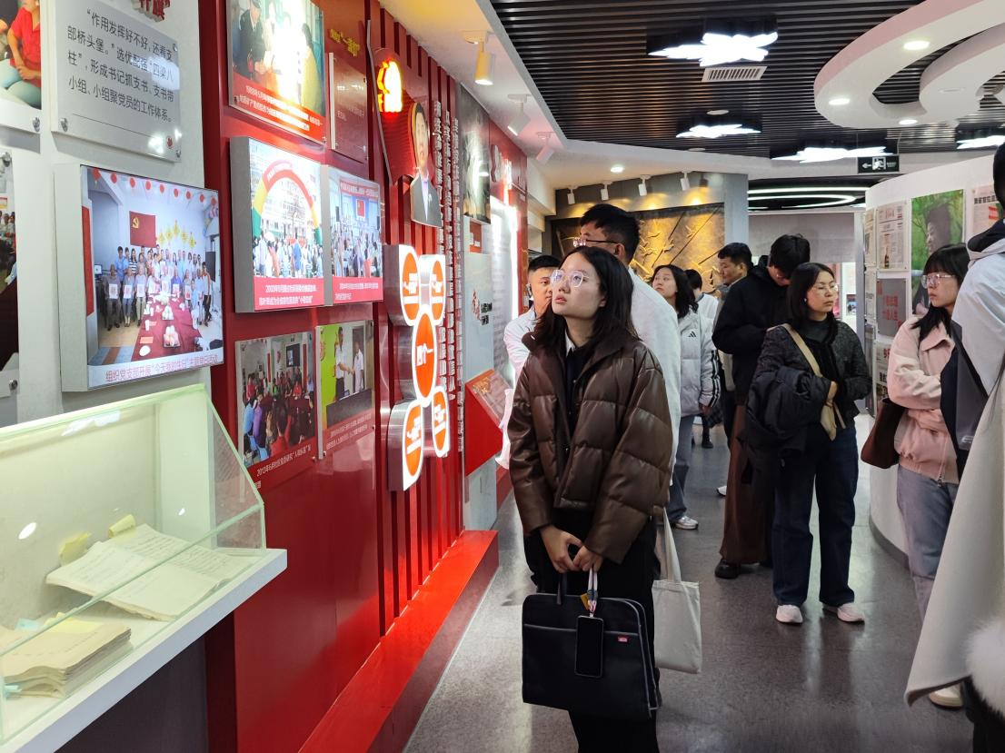 1761129945600782.png 1761129945600782.png